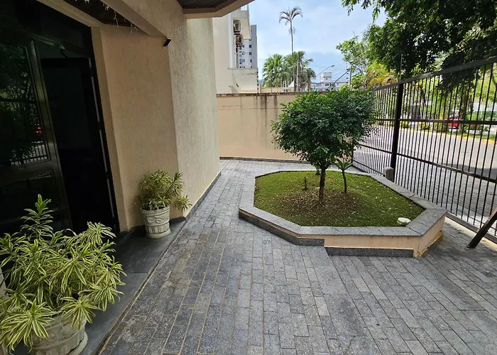 Apartamento Amplo - Praia Enseada - Beach Host Guarujá